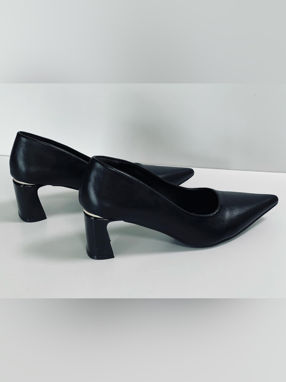 Catherine Malandrino Black Pointy Heeled Women’s Shoes Size 8